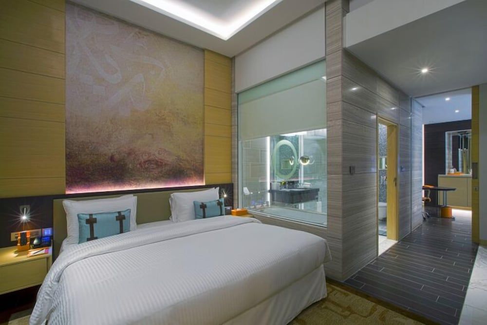 undefined Grayton Hotel Dubai 10