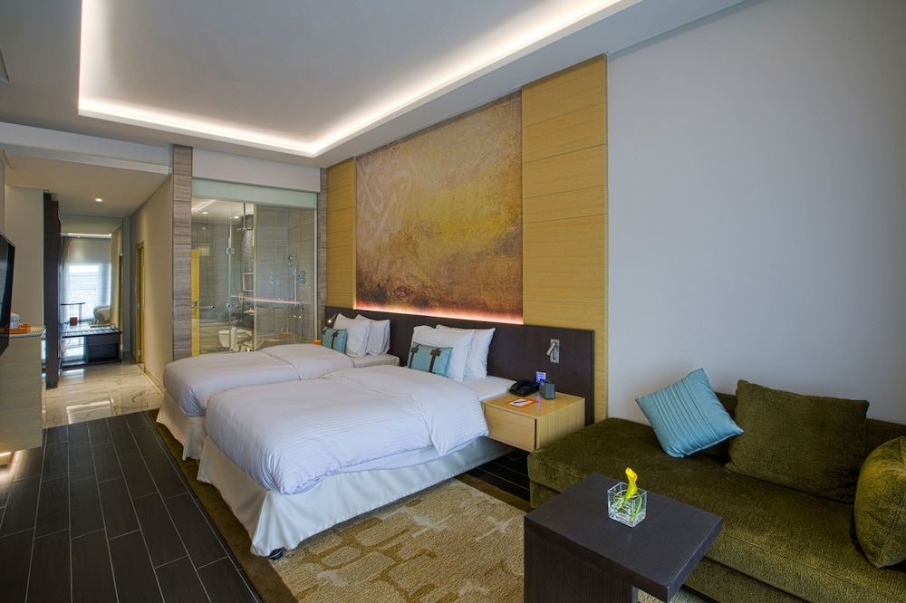 undefined Grayton Hotel Dubai 7