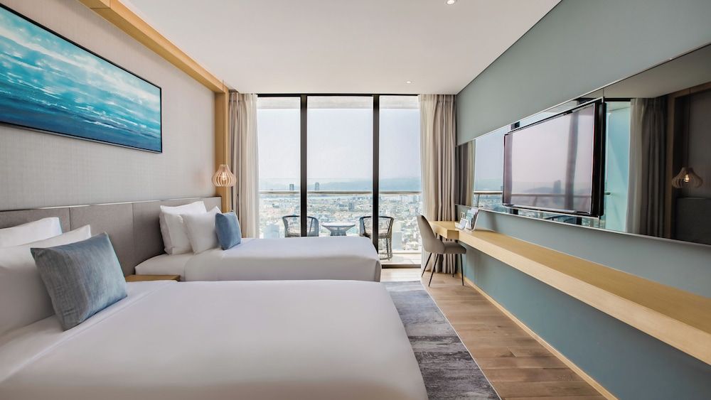 Prince Hotel Da Nang Superior Twin Room, City View 2