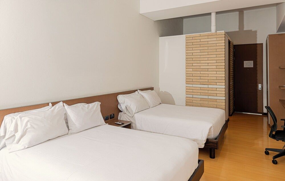 Viaggio Nueve Tres Suites Standard Twin Room, 2 Double Beds 2
