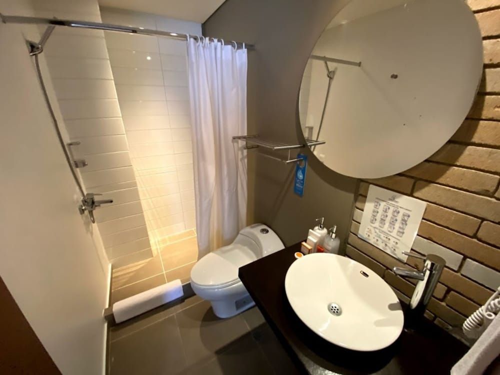 Viaggio Nueve Tres Suites Standard Twin Room, 2 Double Beds 4