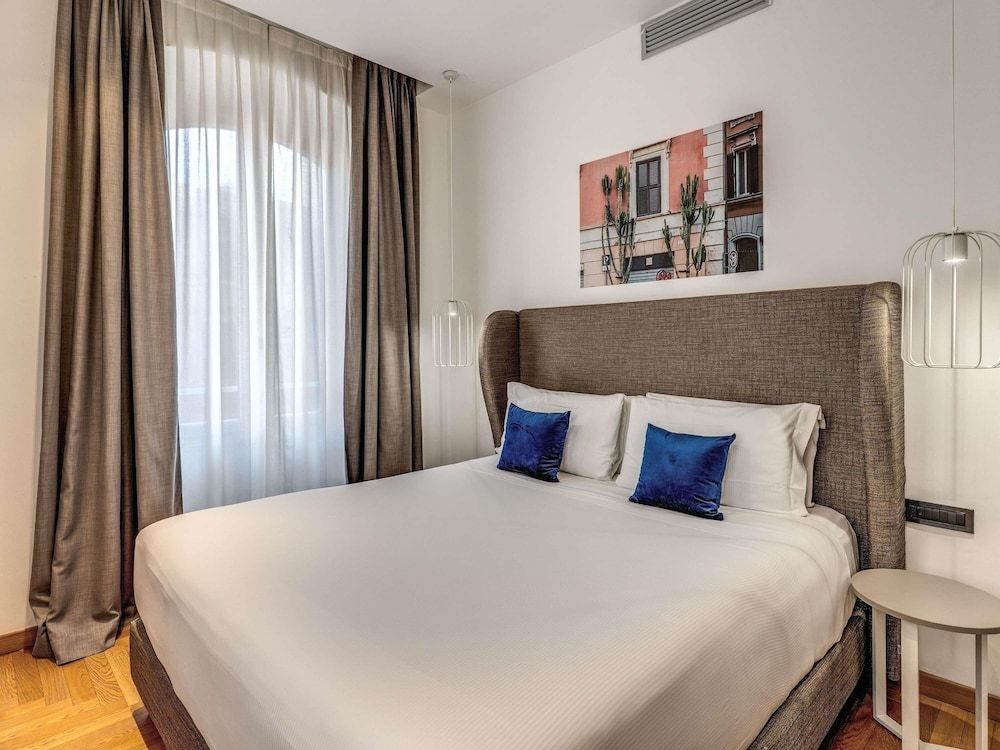 undefined Mercure Roma Centro Termini 9