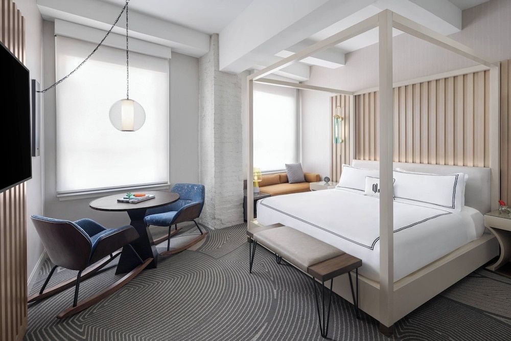 Room, 1 King Bed, Non Smoking (Hearing Accessible)