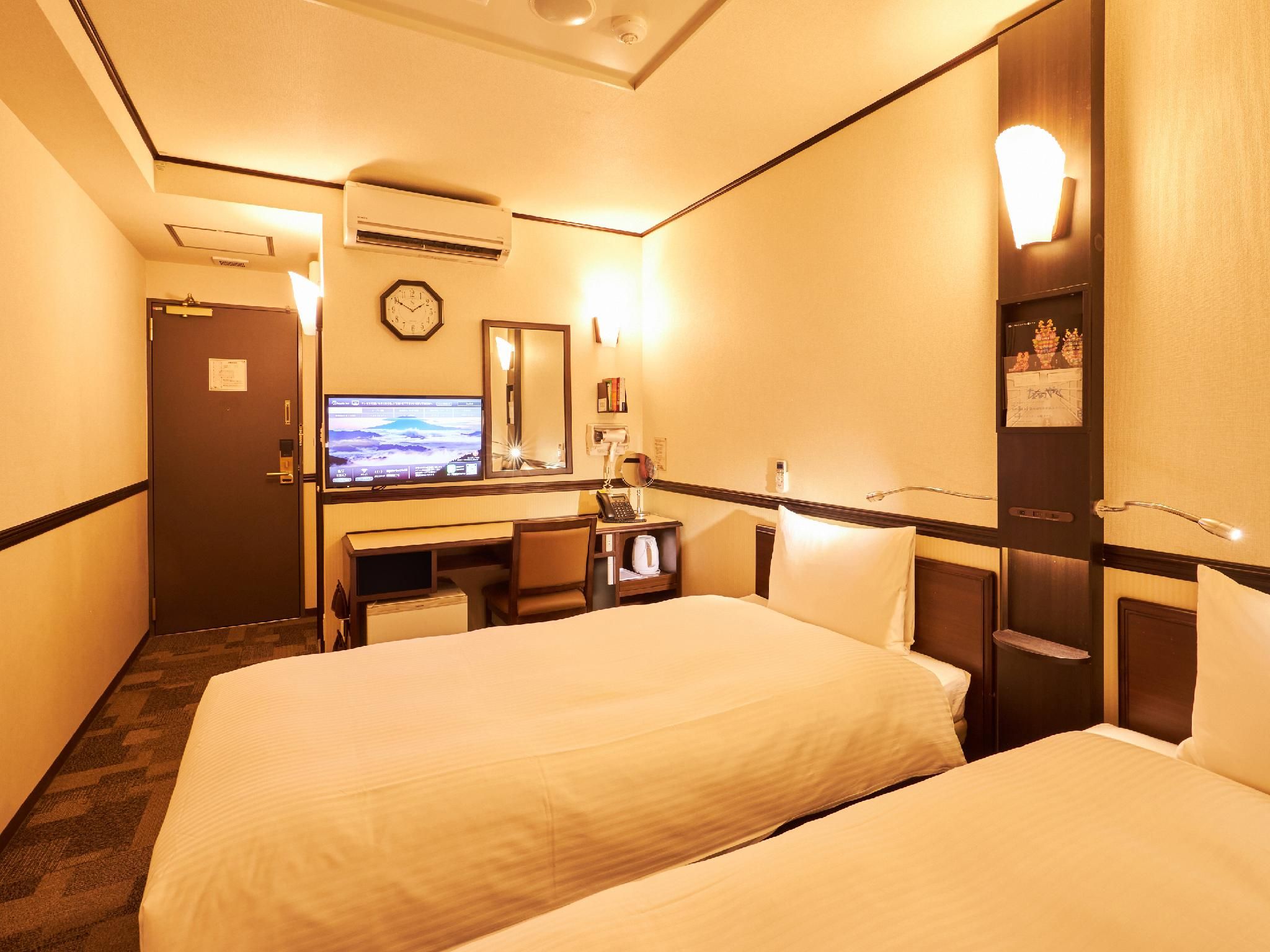 Twin Room - Non-Smoking