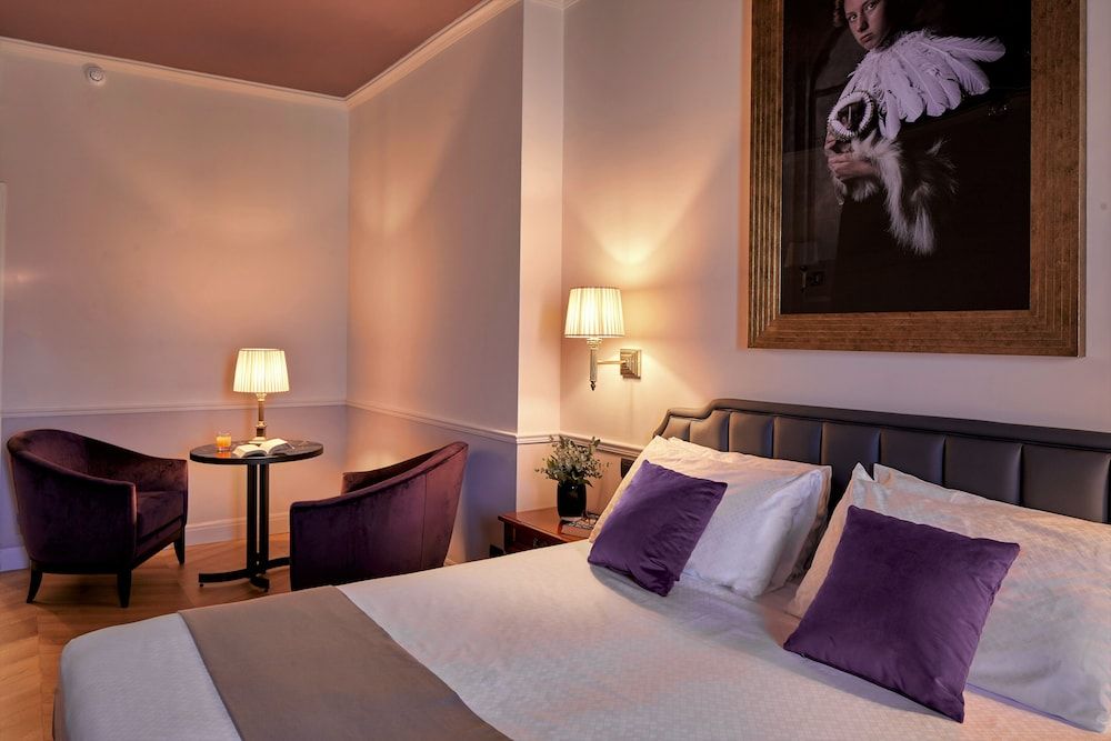 Hotel Villa Del Sogno Double Room (partial view)