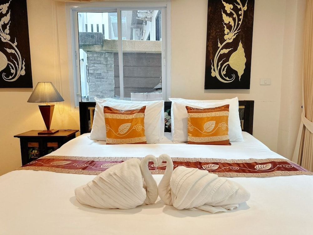 undefined Seeka Boutique Resort - Relaxing Stay - Balcony, Pool & Near Beach 4