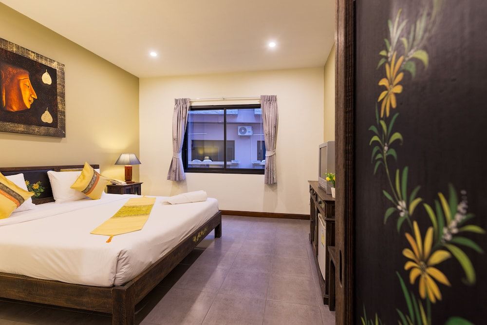 Seeka Boutique Resort - Relaxing Stay - Balcony, Pool & Near Beach Standard Double or Twin Room 4