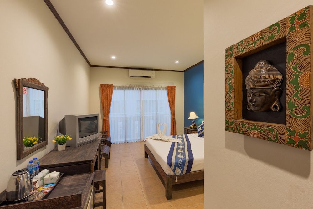 Deluxe Double or Twin Room, Balcony