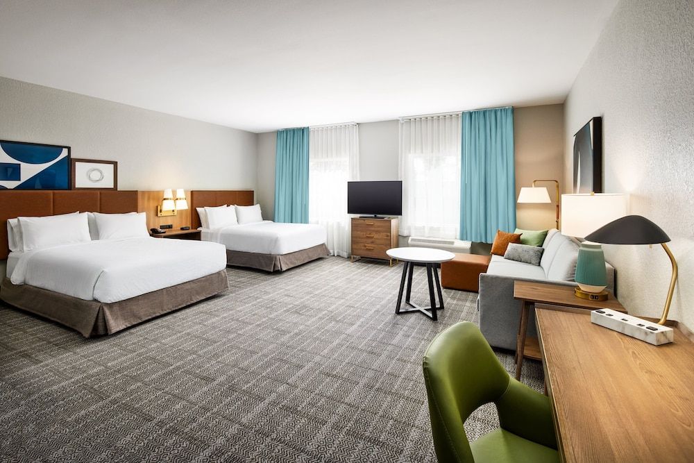 Studio Suite, Multiple Beds, Kitchen