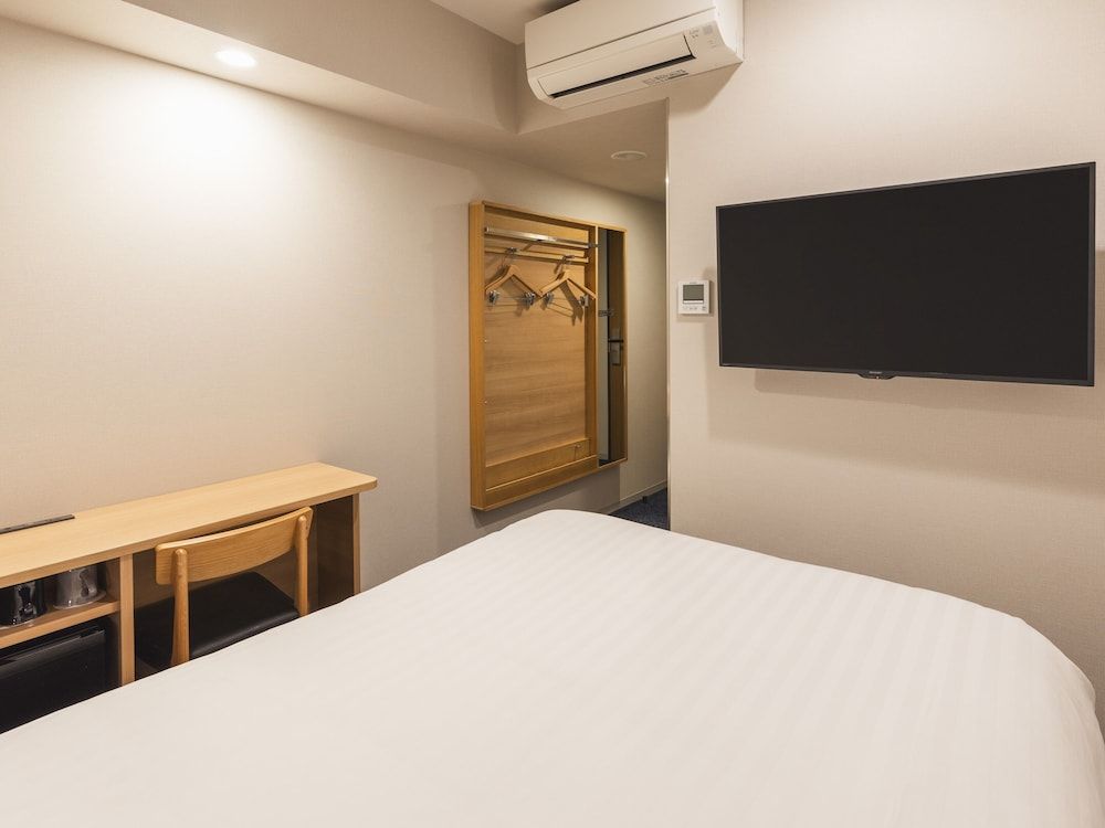 Single Room , Non-Smoking, Cash-less Only