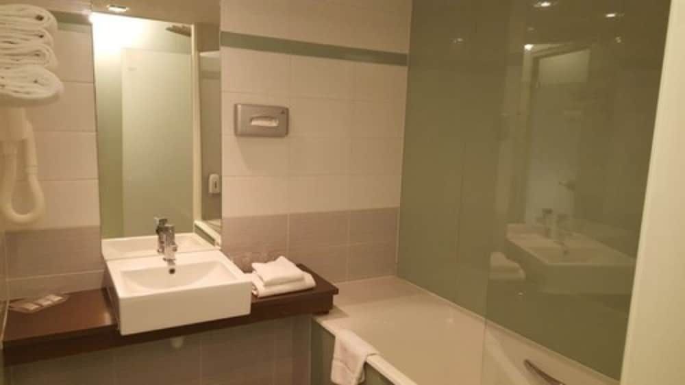 Hôtel Europole Privilege Room 7