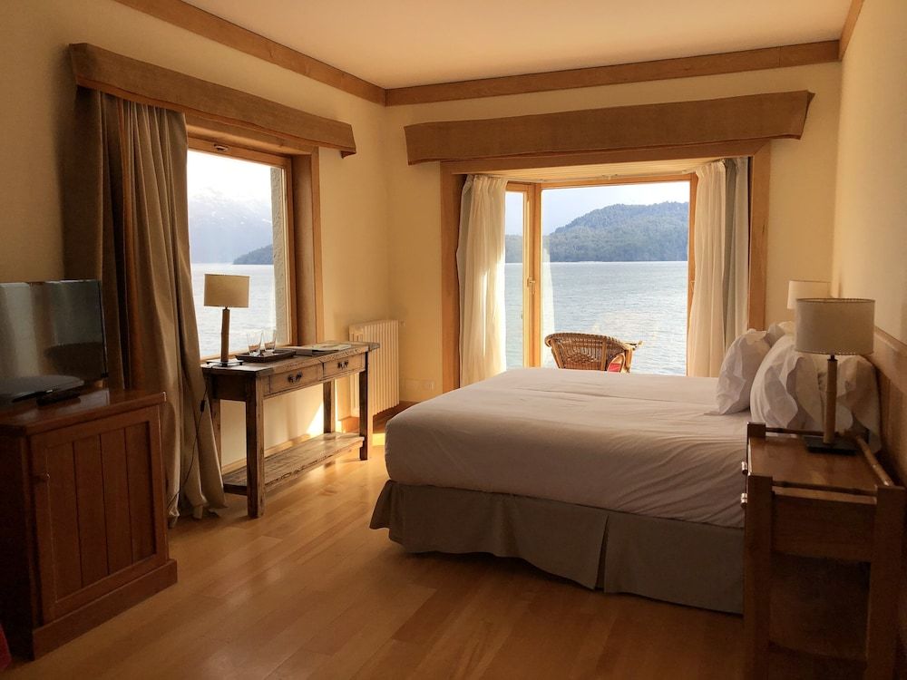 Correntoso Lake & River Hotel Junior Suite 3