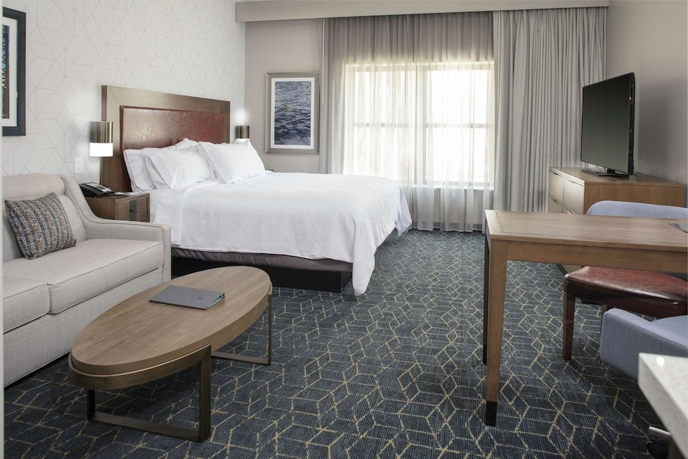 Studio Suite, 1 King Bed, Non Smoking (Transfer Shower)