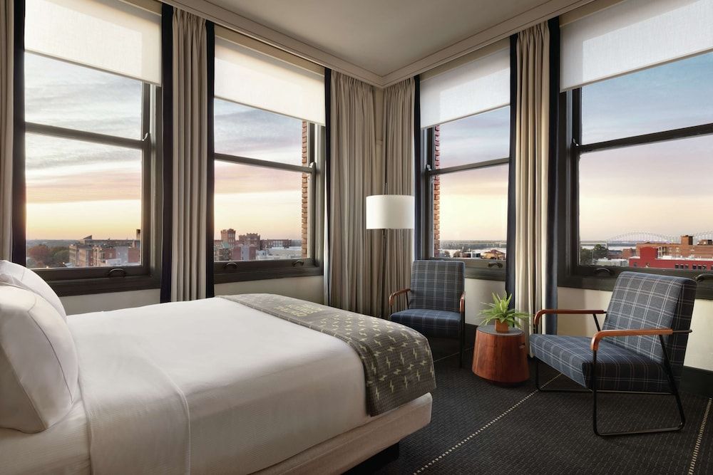 Room, 1 King Bed (Concourse)