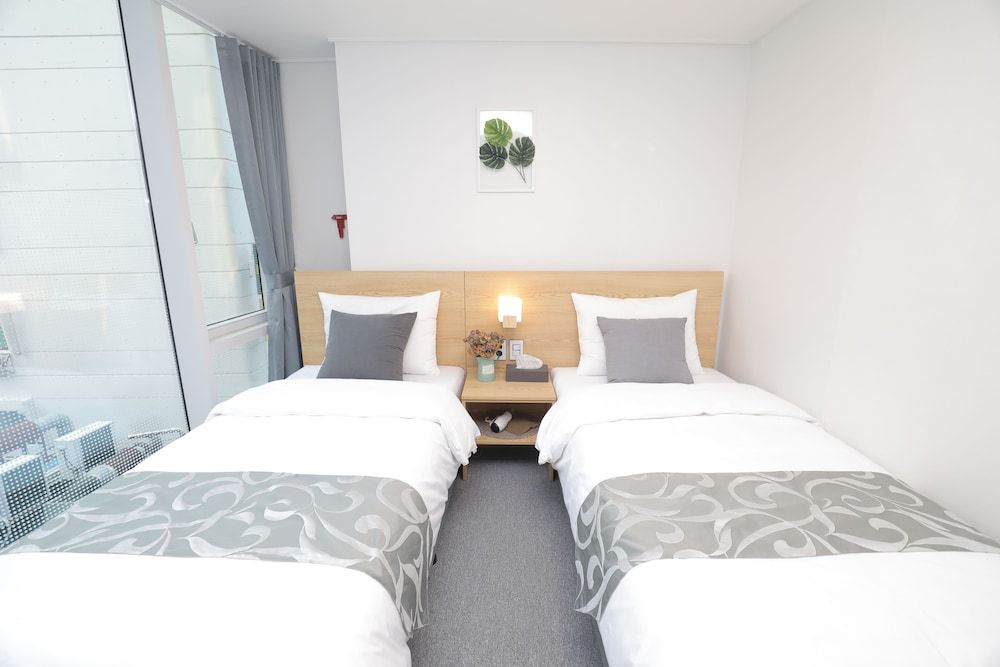 Line Hotel Myeongdong Superior Twin Room