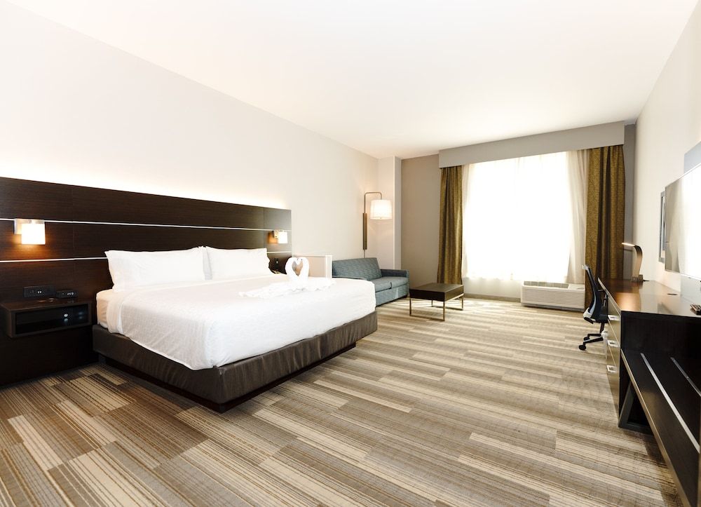 Suite, 1 King Bed