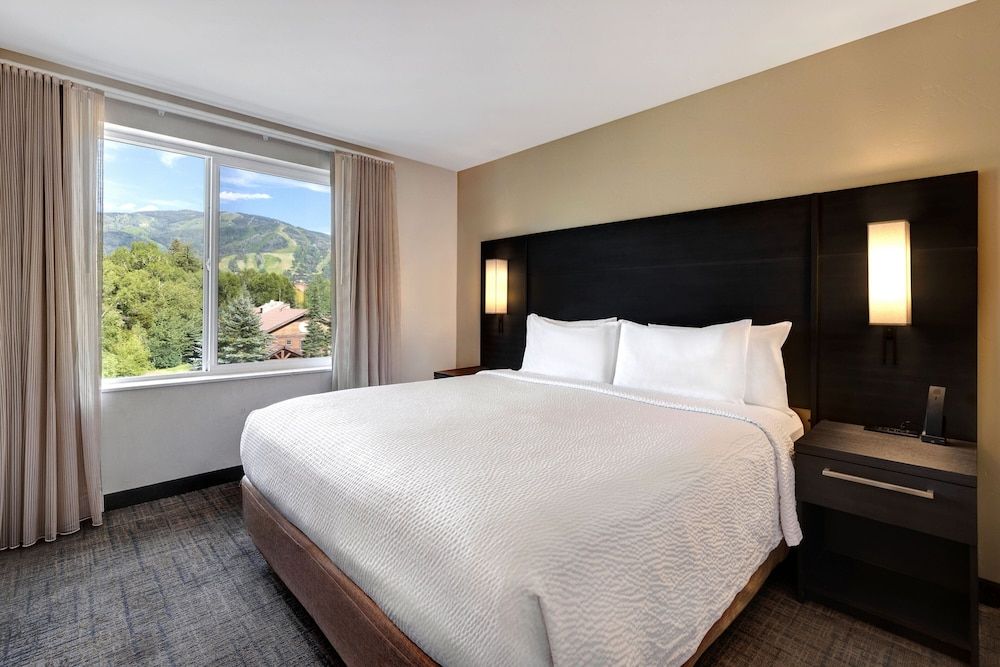 Suite, 1 Bedroom (View)