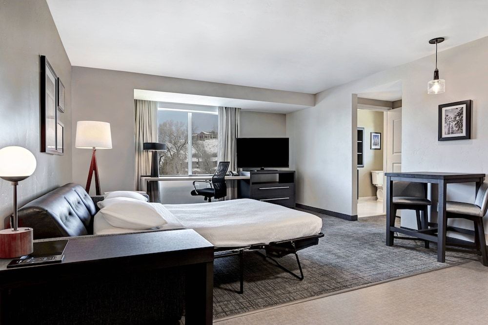 Suite, 1 Bedroom (Mobility Accessible, Tub)