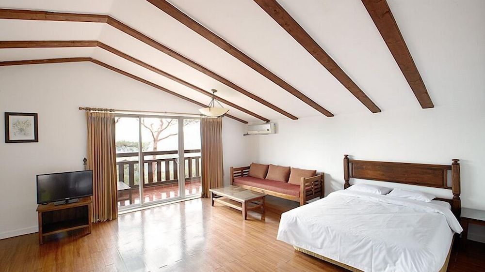 Club ES Jecheon Resort