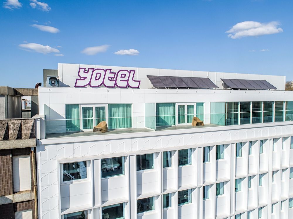 undefined YOTEL Porto 2
