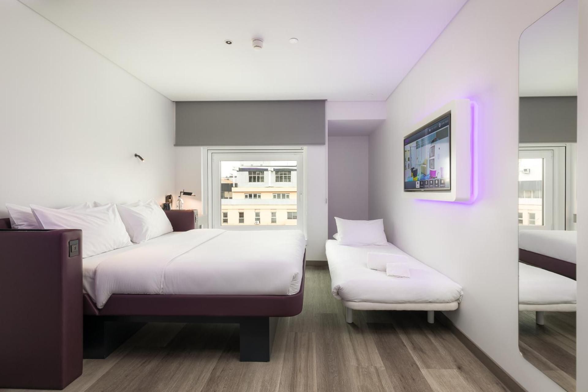 undefined YOTEL Porto 3