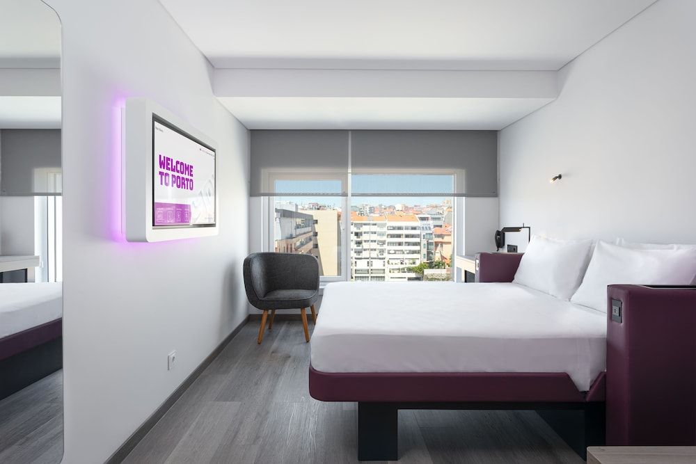 YOTEL Porto Premium Queen
