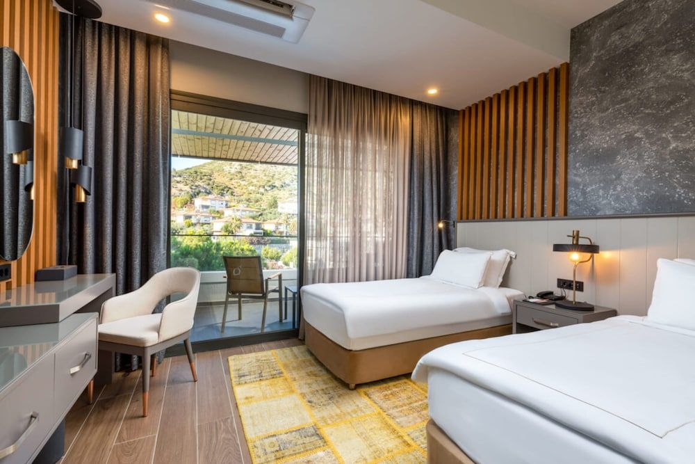 Unique Life Style Hotel Comfort Room Main Building Land View 2