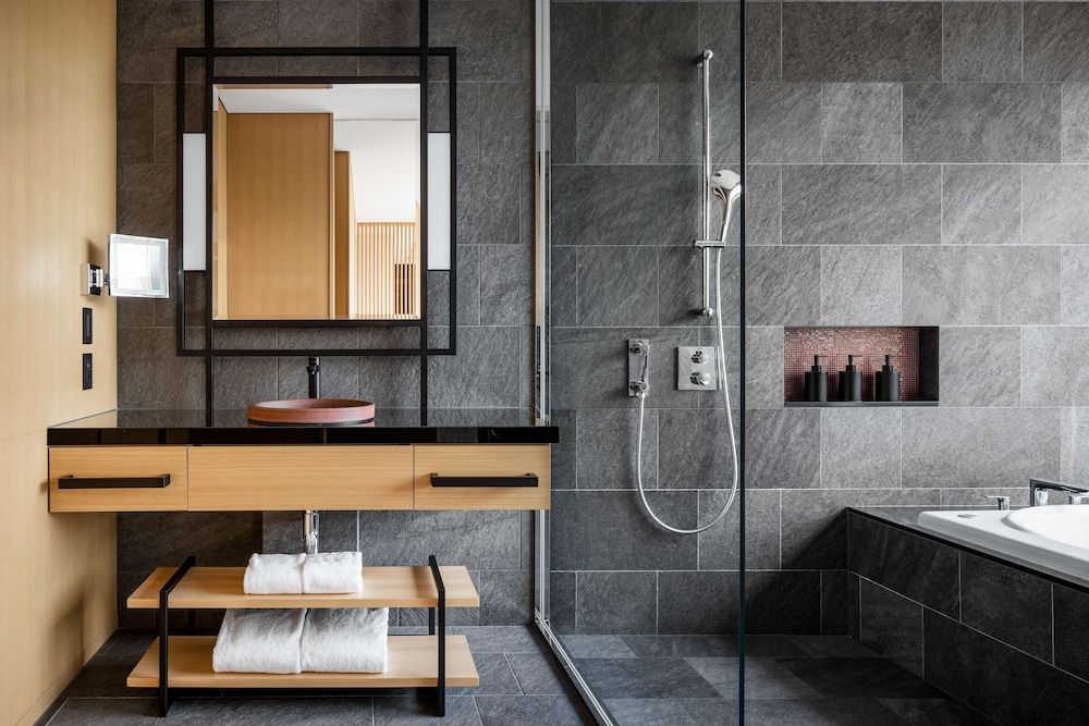 Garrya Nijo Castle Kyoto Deluxe Room, 1 King Bed, Non Smoking 7