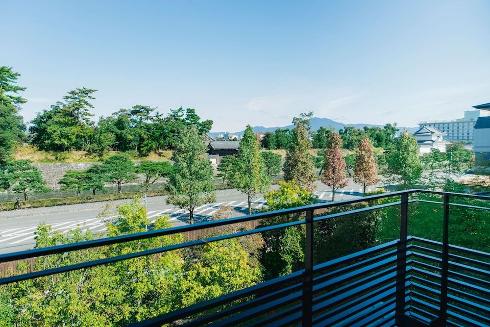 Garrya Nijo Castle Kyoto Deluxe Room, 1 King Bed, Non Smoking 5