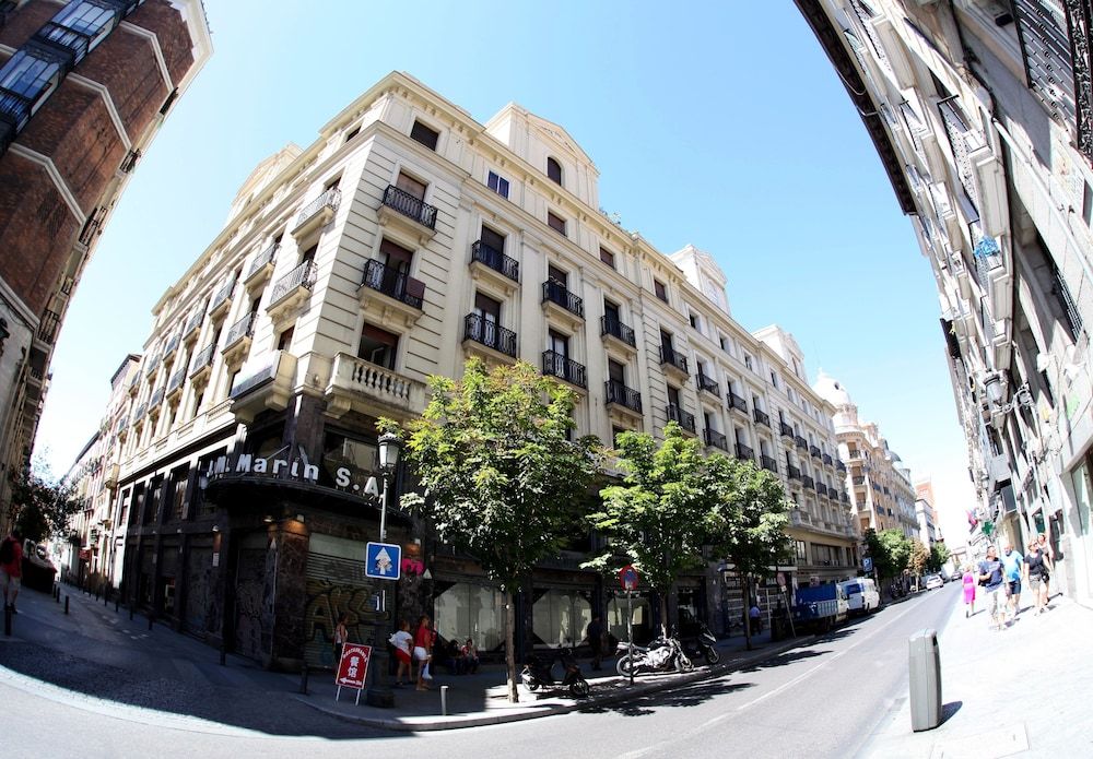 undefined Hostal Sol Square Madrid 6