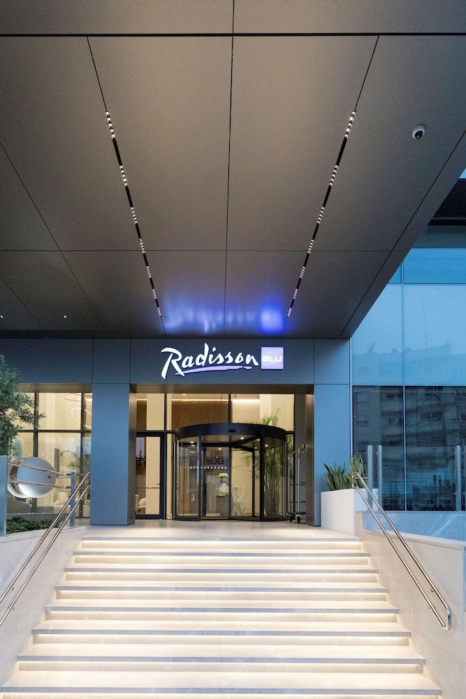 undefined Radisson Blu Hotel, Larnaca 4