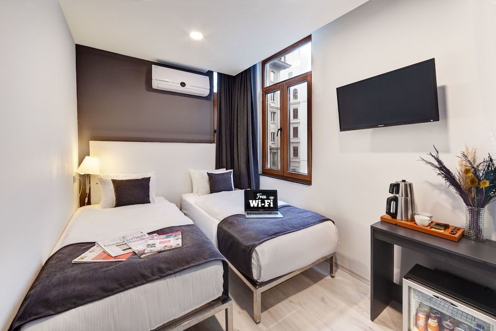 undefined Lime Garden Hotel