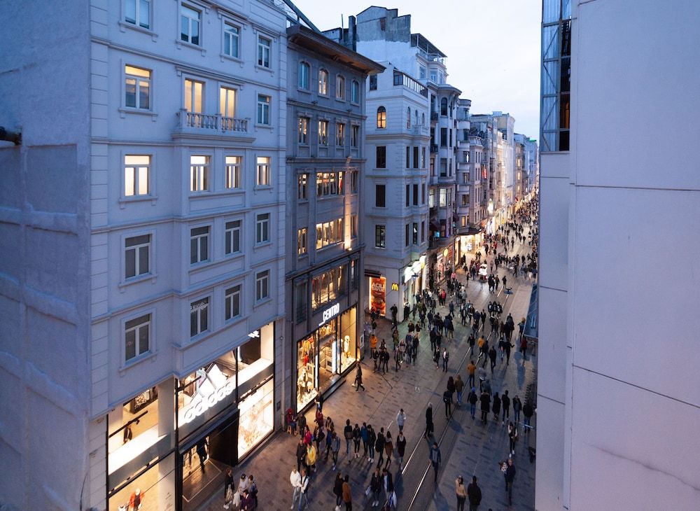 undefined Lime Garden Hotel 8