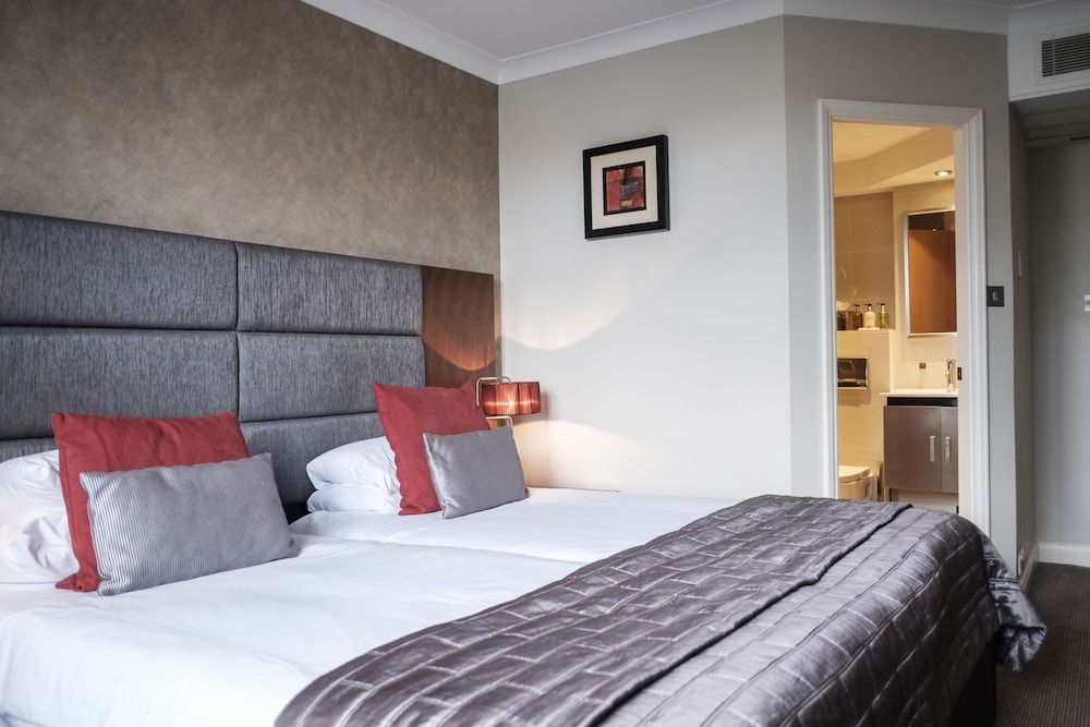 The Fox & Goose Hotel Standard Twin Room 4