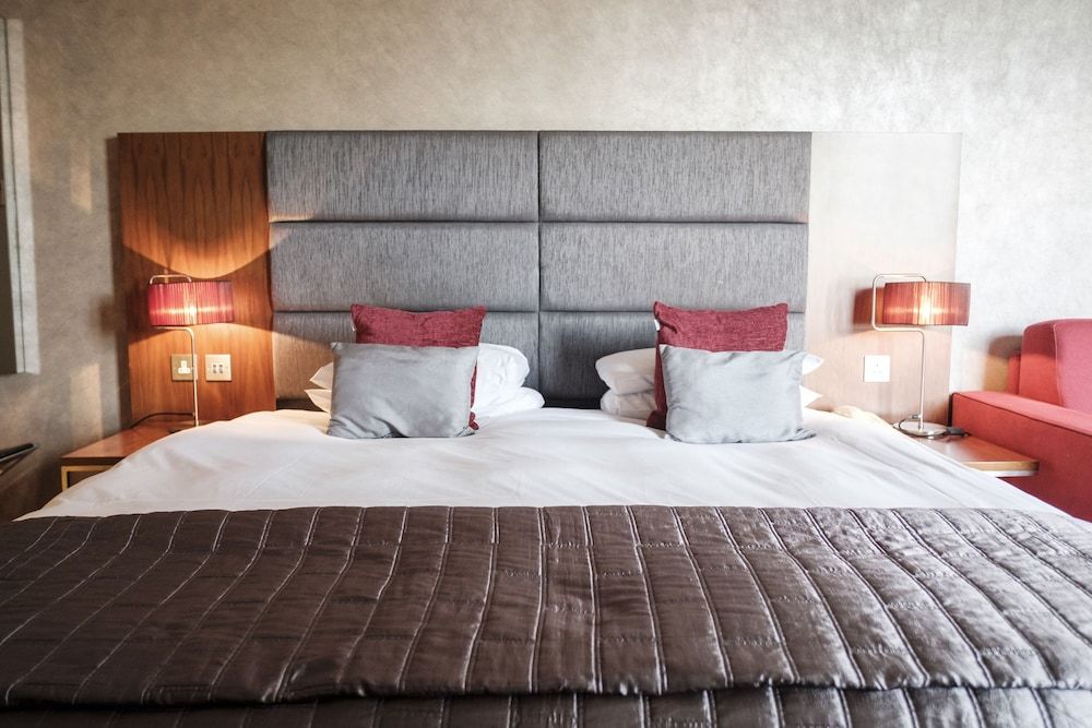 The Fox & Goose Hotel Standard Twin Room 6