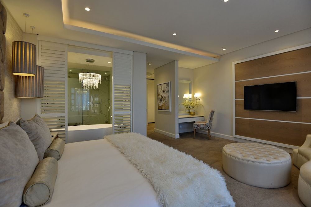Signature Penthouse