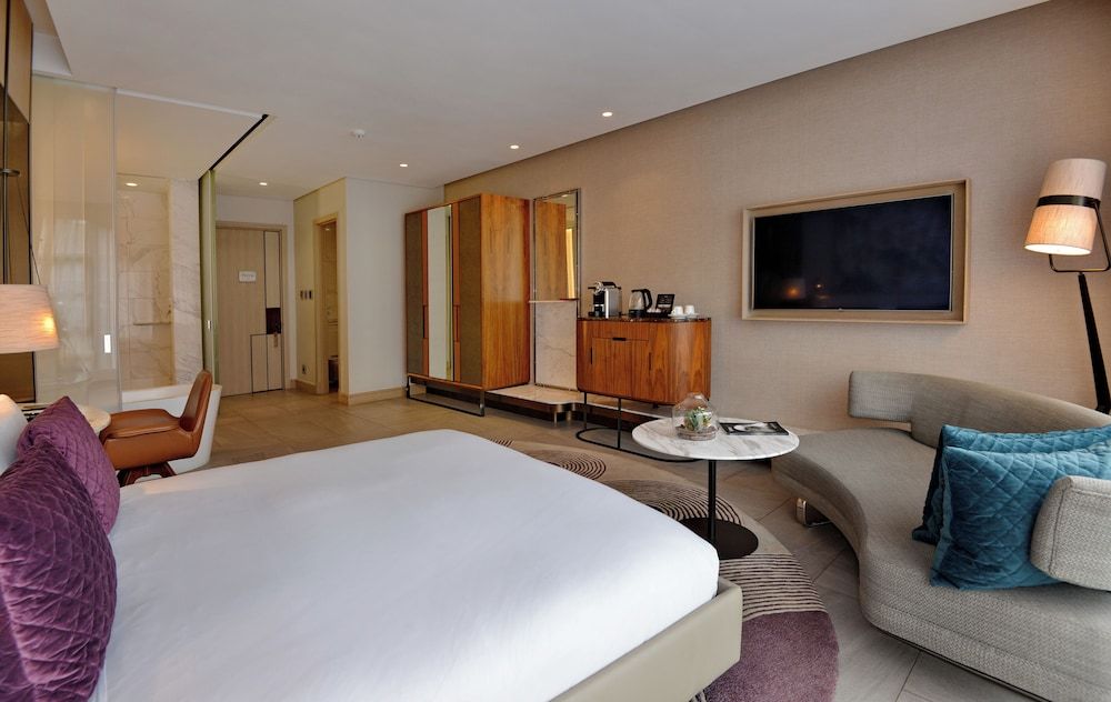 The Houghton Hotel, Spa, Wellness & Golf Standard Room, 1 King Bed, City View 2