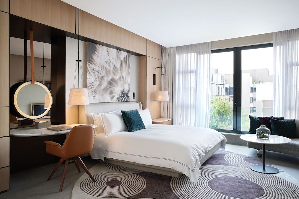 The Houghton Hotel, Spa, Wellness & Golf Standard Room, 1 King Bed, City View 3