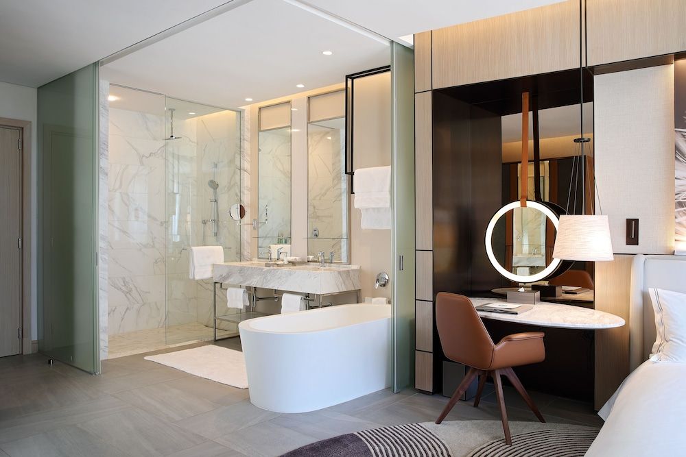 The Houghton Hotel, Spa, Wellness & Golf Standard Room, 1 King Bed, City View 4