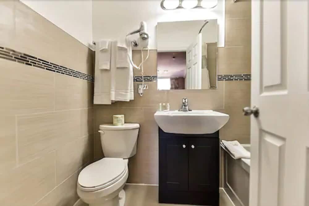 Nu Hotel Toronto Standard Room, 1 Queen Bed 6