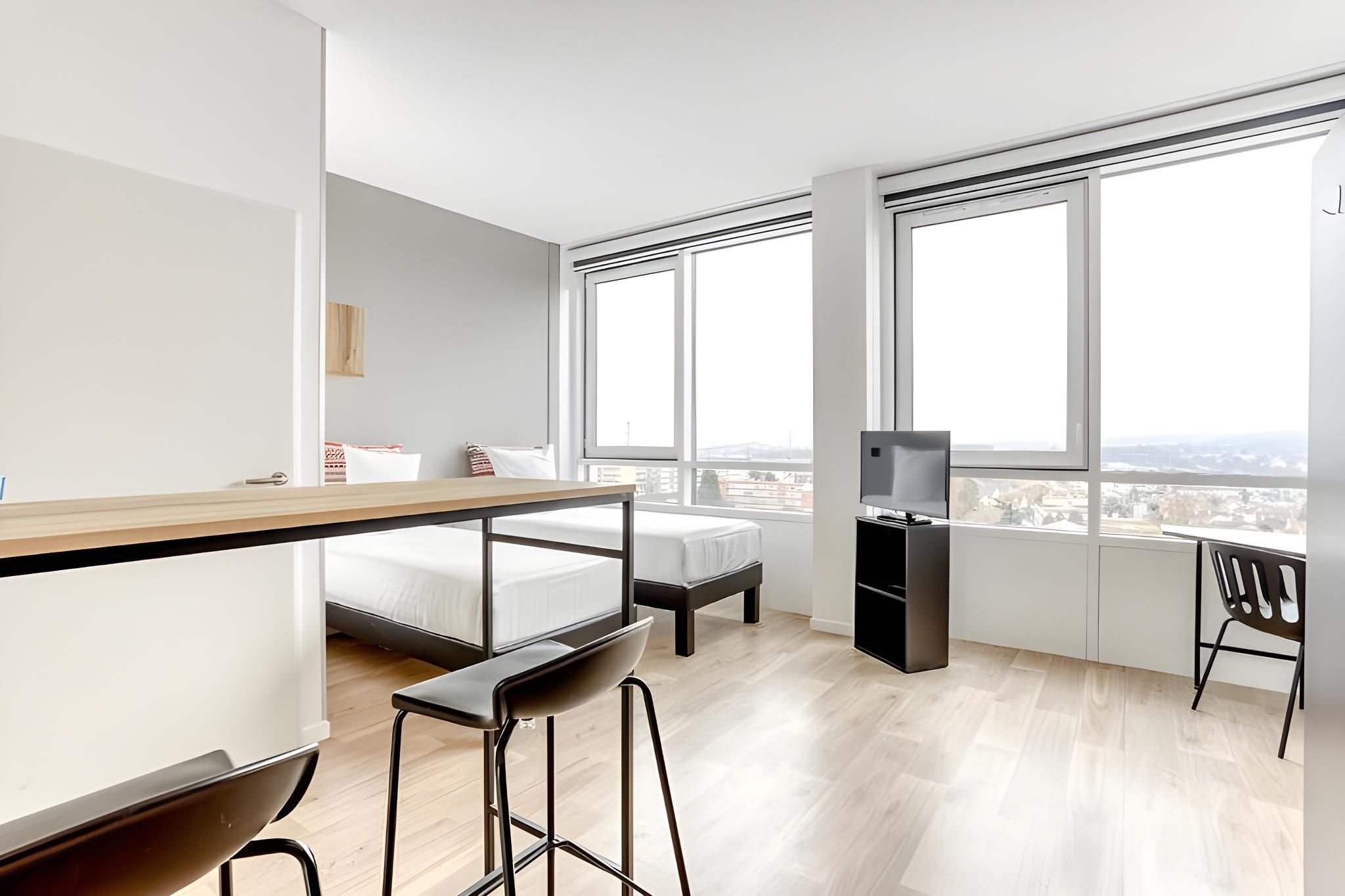 Studio M - Twin beds