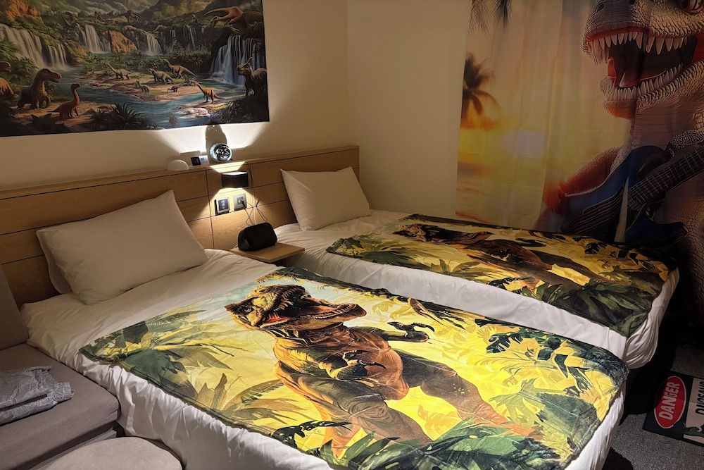 Henn na Hotel Seoul Myeongdong Dinosaur Twin 4
