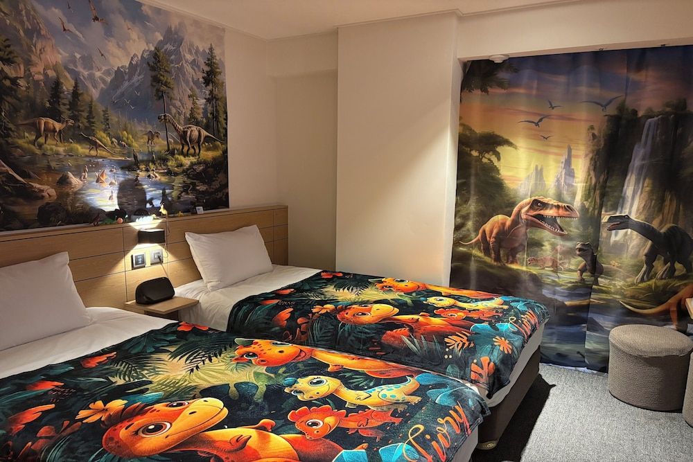 Henn na Hotel Seoul Myeongdong Dinosaur Twin 2