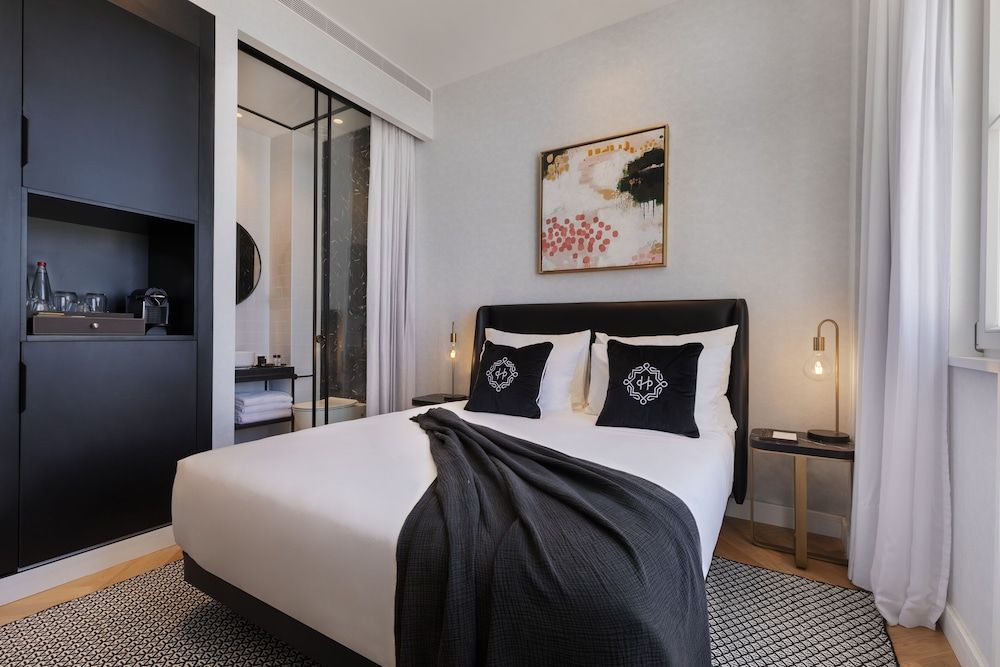 The Herbert Deluxe Room 2