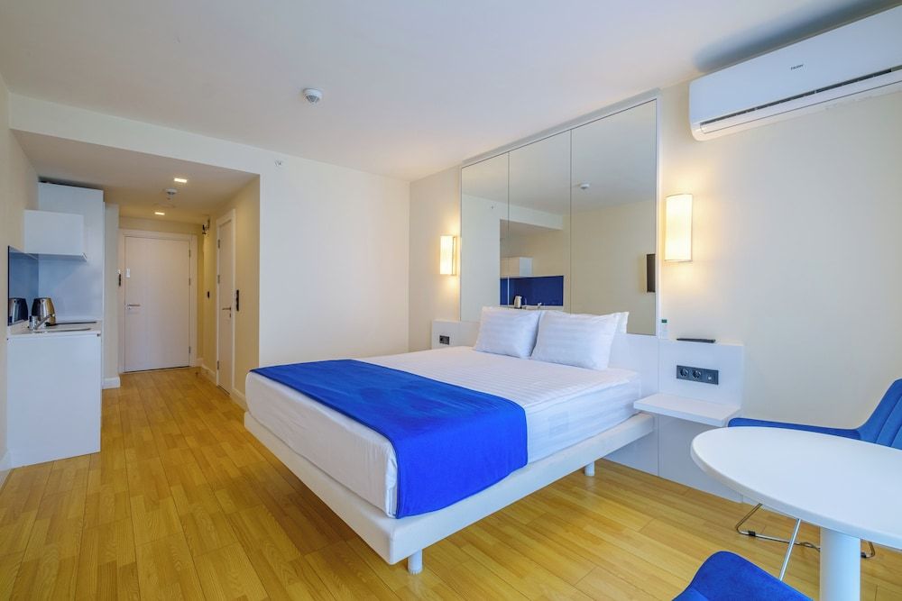 Orbi City Hotel Official Superior Double Room 2