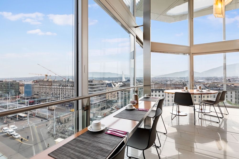 undefined Hotel Cornavin 8