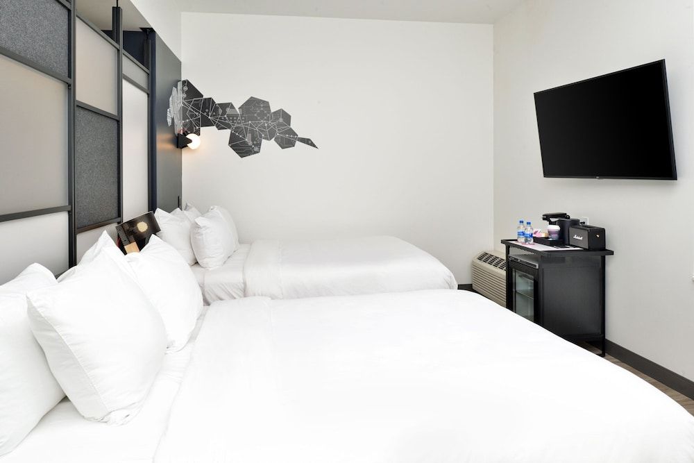 Room, 2 Queen Beds (Hearing Accessible)