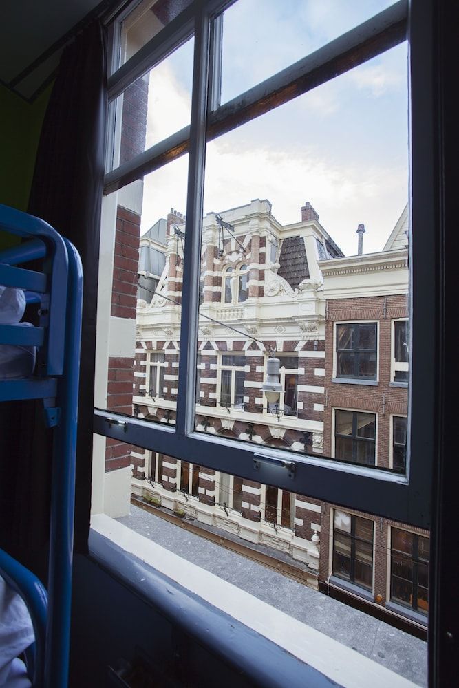 undefined The Flying Pig Downtown Youth Hostel 6