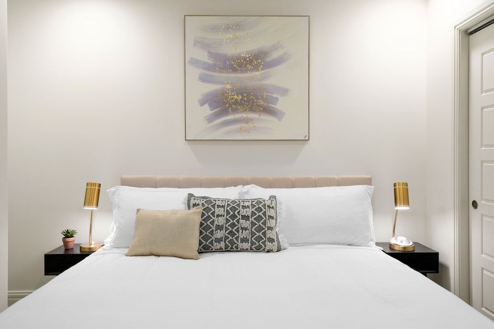 Signature Apartment, 1 King Bed with Sofa bed, Non Smoking (Self Check-in with Virtual Front Desk)