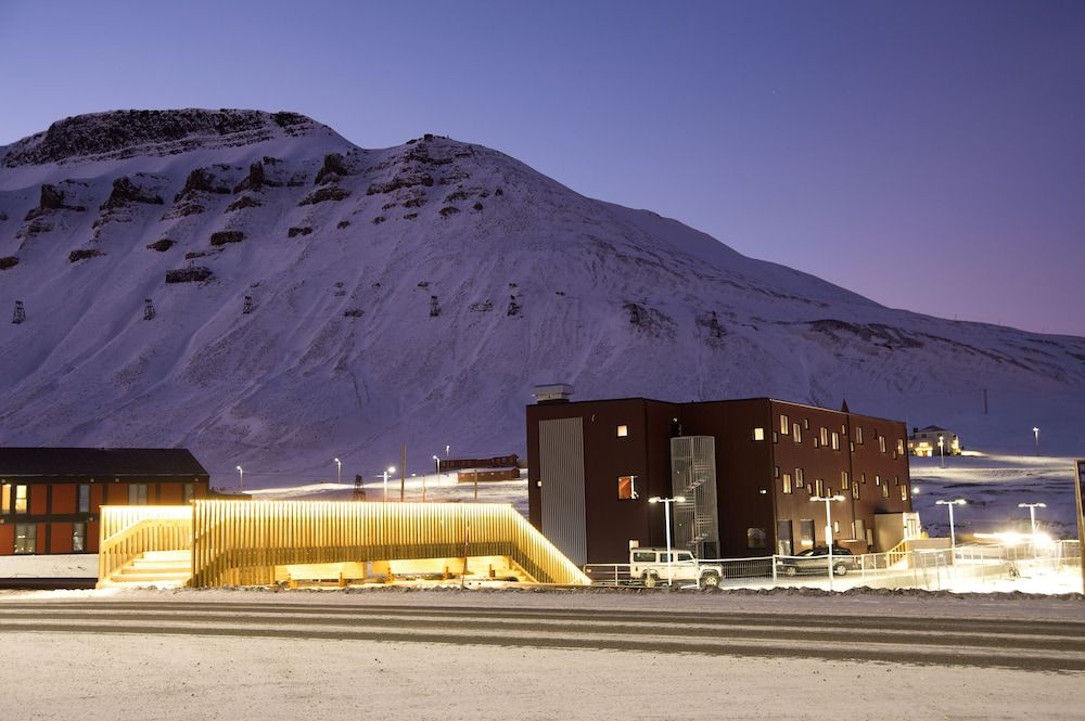 undefined Svalbard Hotell - The Vault 3